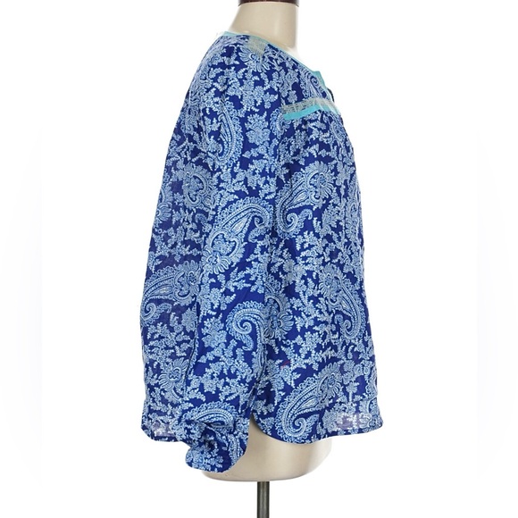 NWOT Blue Paisley Split-Neck Women's Top - Picture 4 of 5